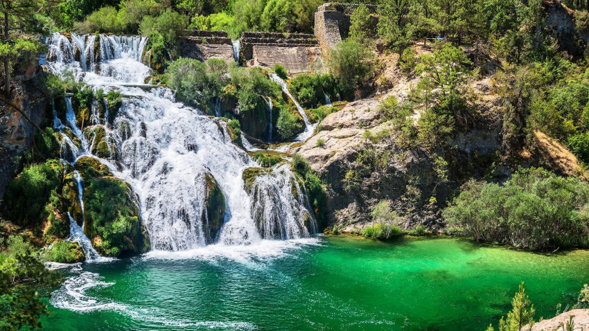 Salto de Poveda-Parque Natural del Alto Tajo