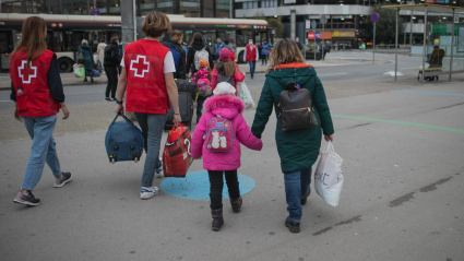 Madre e hija atendidas por Cruz Roja