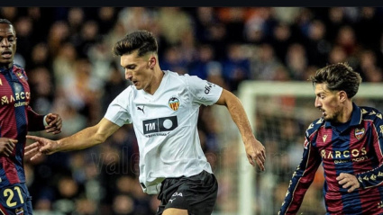 Pepelu cuajó un buen partido ante sus ex