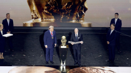 Donald Trump es galardonado con el primer premio FIFA de la Paz