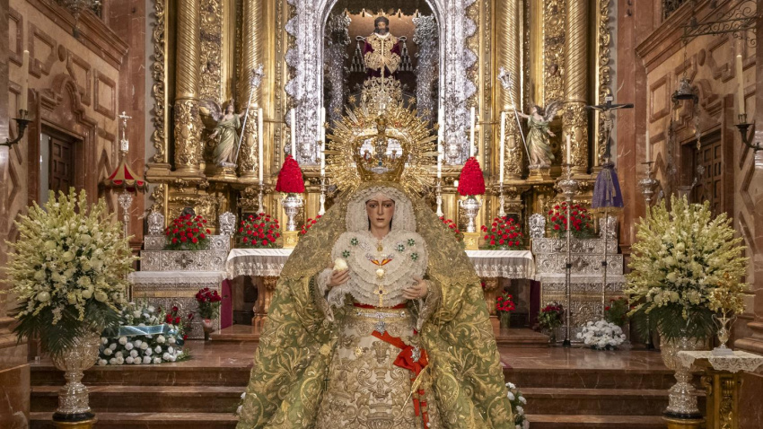 Sevilla feliz con la vuelta de la Macarena