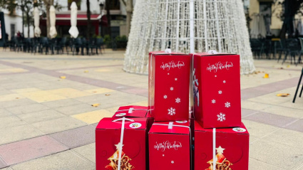 Cestas de Navidad donadas por Aguas de Lorca