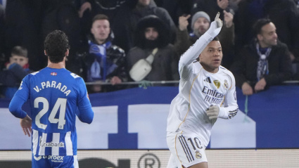 Kylian Mbappé celebra el 0-1 del Real Madrid contra el Alavés