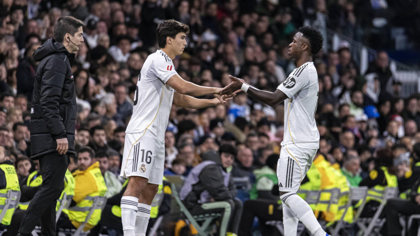 Momento del cambio de Vinicius en el Real Madrid-Sevilla