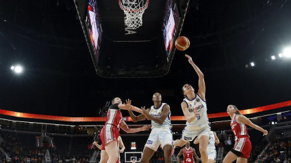 Casademont Zaragoza asaltó el Roig Arena en la Euroliga