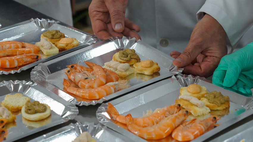 La Asociación Leonesa de Caridad (Asleca) prepara menús especiales de Navidad