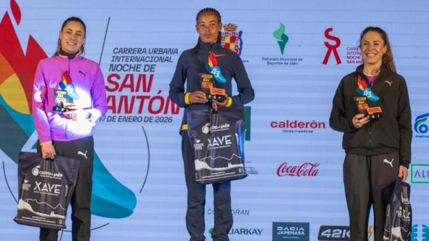 Abderrahmane Aferdi y Mekedes Alemeshete reinan en una Noche de San Antón de Jaén multitudinaria