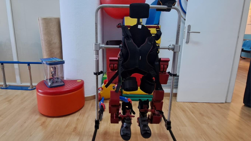 exoesqueleto pediátrico