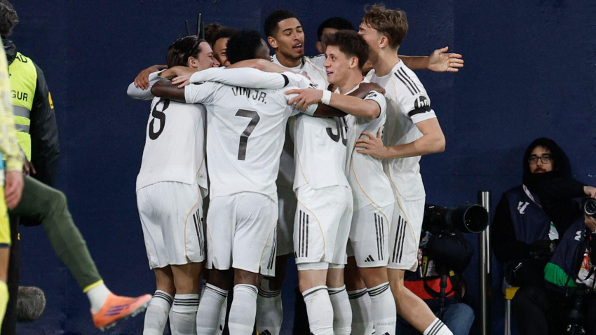 Los jugadores del Real Madrid celebran uno de los goles ante el Villarreal