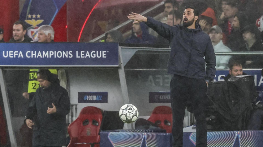 Arbeloa, durante el Benfica - Real Madrid