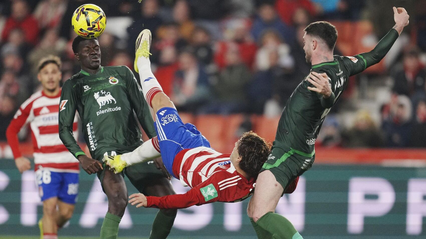 El Granada se impuso al Racing (1-0) en el duelo del Nuevo Los Cármenes