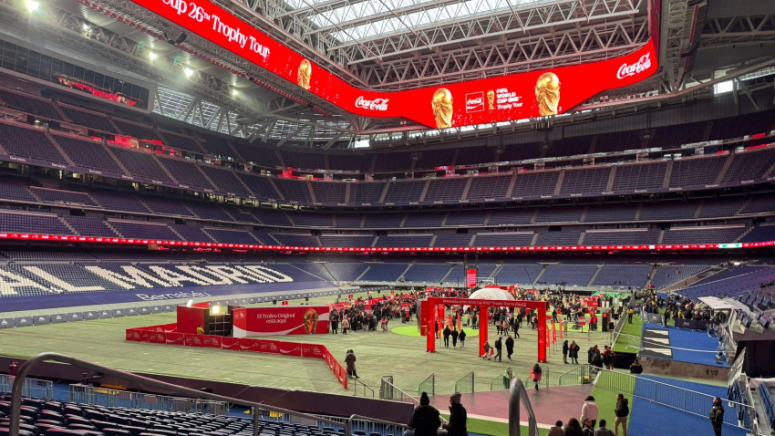 Estadio Santiago Bernabéu albergando el evento de Coca-Cola de cara al Mundial 2026 que se jugará ese verano