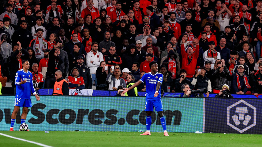 February 17, 2026, Lisbon, Lisbon, Portugal: Estádio da Luz VinÃcius Júnior of Real Madrid CF disappoint during the UEFA Champions League 2025/26 League Knockout Play-off First Leg match between SL Benfica and Real Madrid C.F. at Estadio do SL Benfica on February 17, 2026 in Lisbon, UEFA Champions League 2025/26 League Knockout Play-off: SL Benfica vs Real Madrid C.F. (Credit Image: © Valter Gouveia/Sport Press Photo via ZUMA Press)