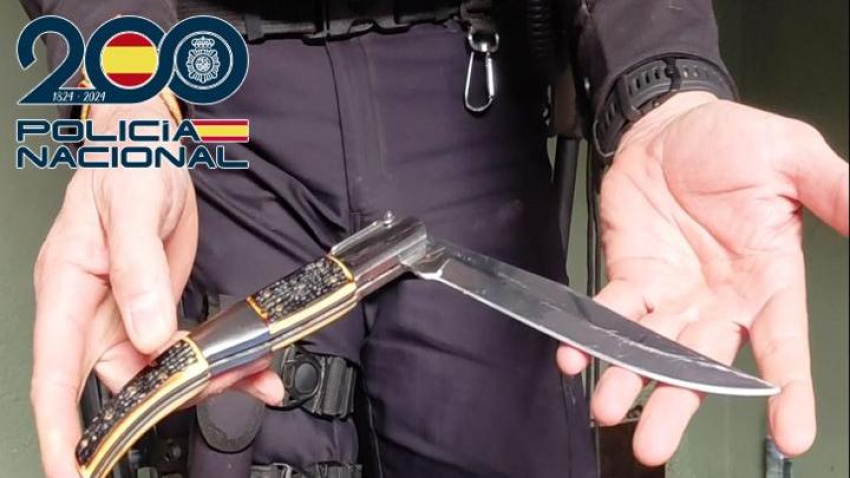 La Policía desmantela un gran reñidero de gallos en la costa granadina y destapa una red de apuestas ilegales