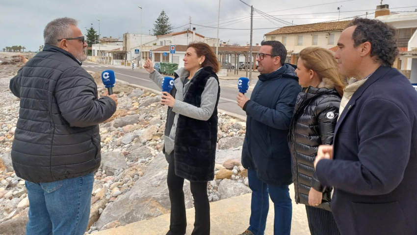 Programa especial de COPE desde la playa de Almassora, con graves desperfectos por la borrasca Harry