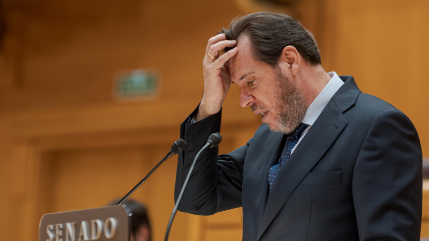 (Foto de ARCHIVO)El ministro de Transportes y Movilidad Sostenible, Óscar Puente, comparece para dar cuenta del caos ferroviario, en el Senado,  a 29 de enero de 2026, en Madrid (España). Puente ha comunicado las novedades sobre el accidente ferroviario de Adamuz (Córdoba) en la línea de alta velocidad y los accidentes en las líneas R1 y R4 de Rodalies de Catalunya.Diego Radamés / Europa Press29 ENERO 2026;SENADO;ACCIDENTES DE TREN29/1/2026