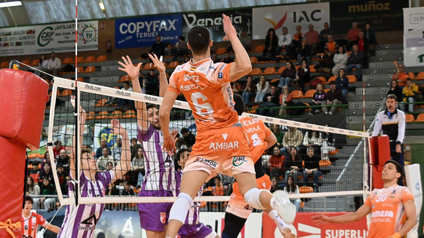 Partido entre Pamesa Teruel y Conectabalear Manacor