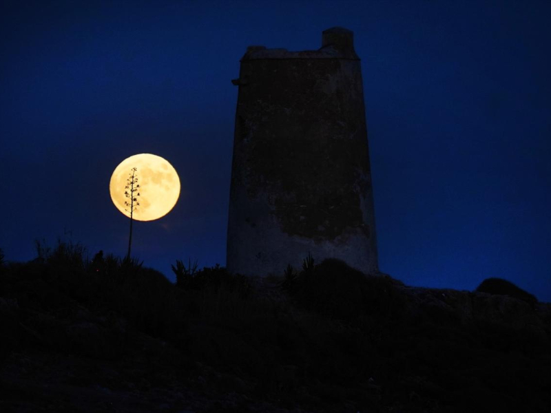 La superluna desde Málaga