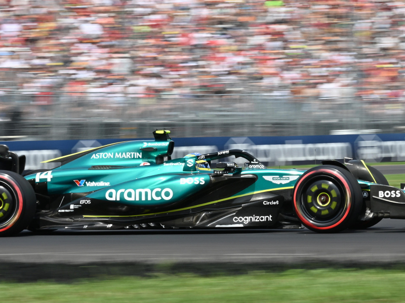 Fernando Alonso durante la sesión práctica.