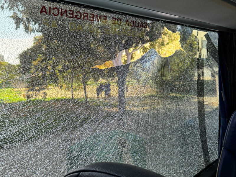 Aficionados del Xerez CD lanzaron una piedra contra el autobús de UCAM CF