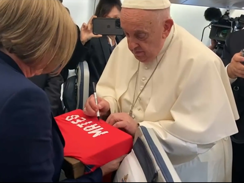 Papa Francisco y Eva Fernández