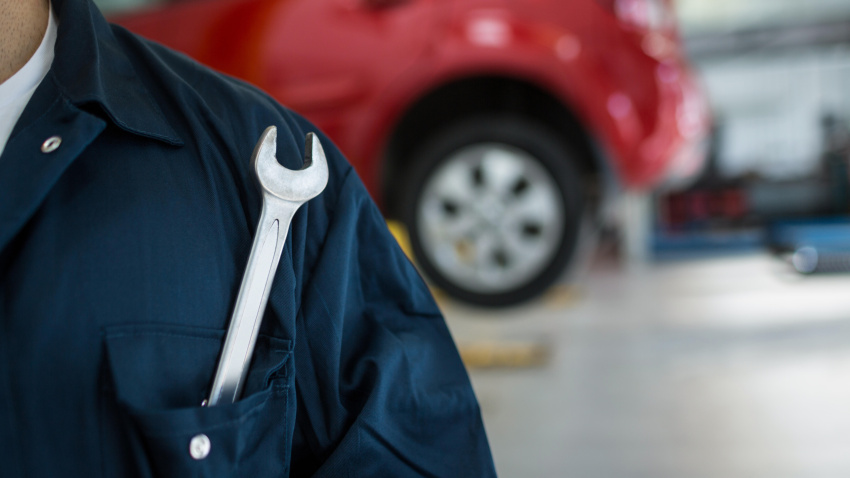 Mecánico en el taller