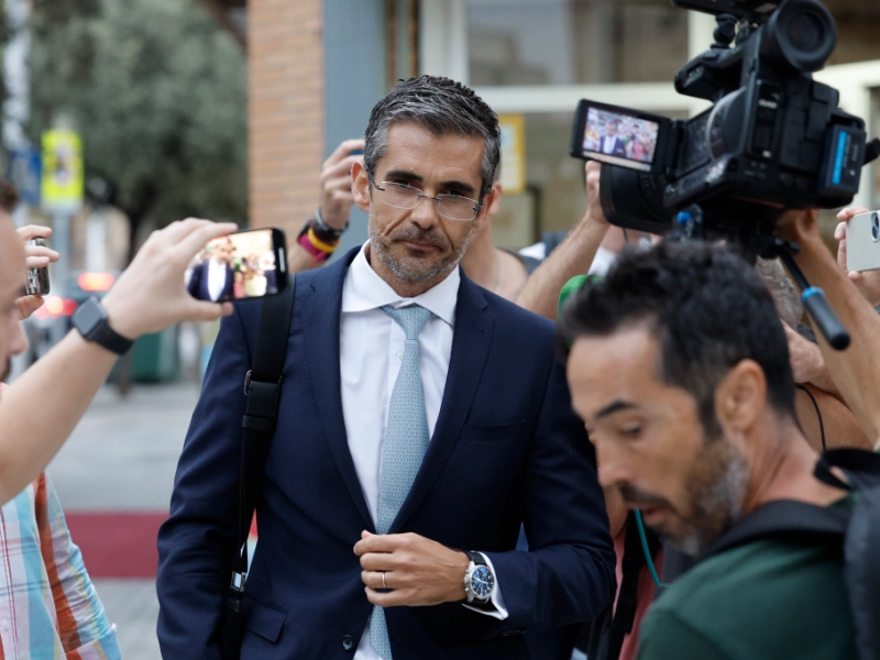 Jaime Campaner, abogado de Rafa Mir, llegando a los juzgados