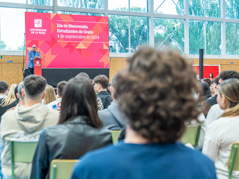 Acto de bienvenida a los nuevos estudiantes