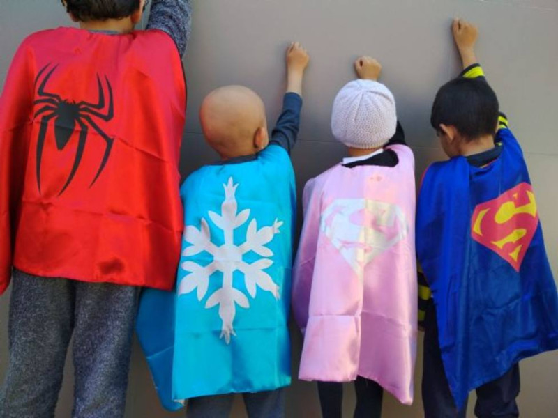 La eterna sonrisa de Eva inspira la lucha contra el cáncer infantil: "Era un torbellino"