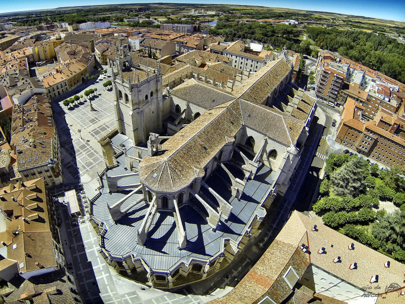 Imagen aérea de la Catedral de Palencia