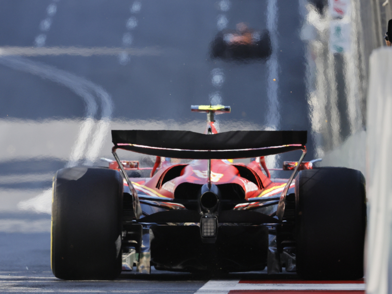 Baku (Azerbaijan), 15/09/2024.- Spanish driver Carlos Sainz Jr of Scuderia Ferrari in action during the 2024 Formula One Grand Prix of Azerbaijan, at the Baku City Circuit in Baku, Azerbaijan, 15 September 2024. (Fórmula Uno, Azerbaiyán) EFE/EPA/YURI KOCHETKOV