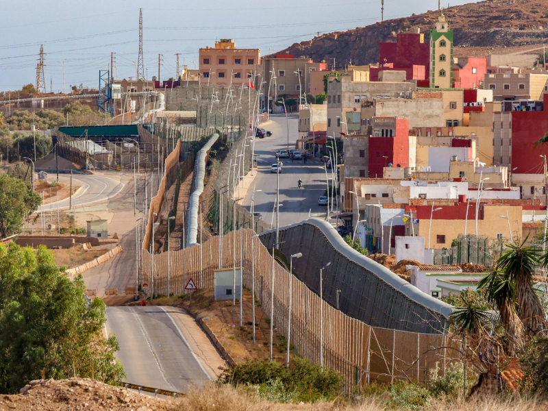 Las Fuerzas y Cuerpos de Seguridad del Estado han reforzado la vigilancia en el perímetro fronterizo entre España y Marruecos en Melilla