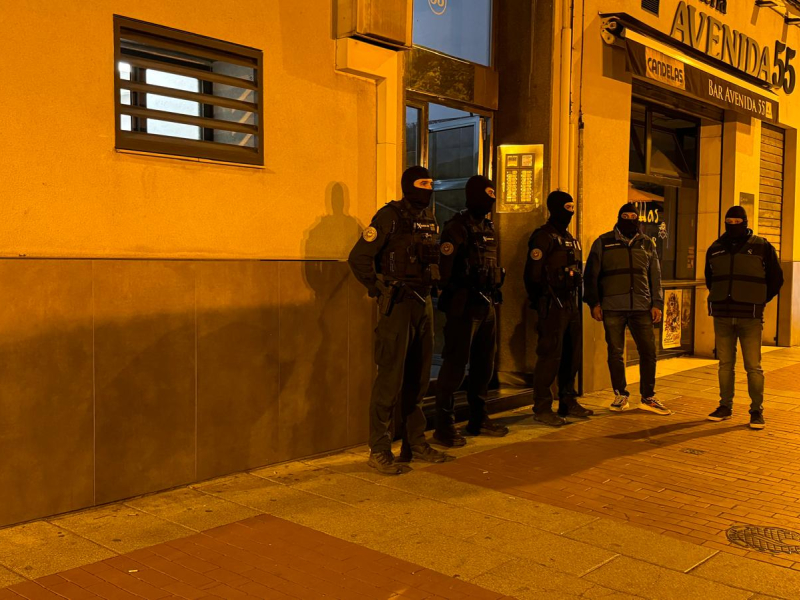 Un centenar de agentes de la Guardia Civil participa en una macroperación antidroga con varios detenidos en Logroño y Álava