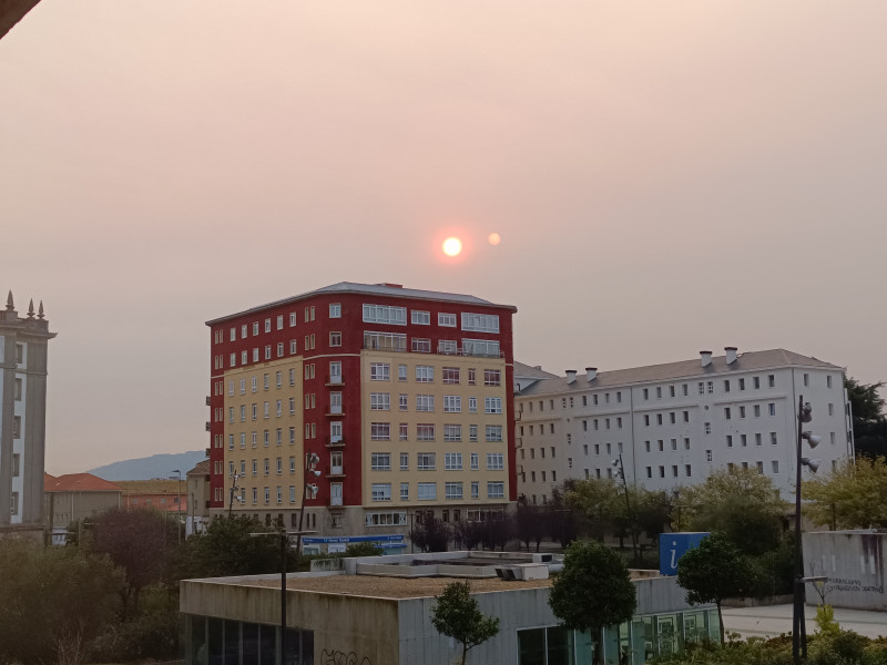 La "luna de sangre" desde la ferrolana Plaza de España