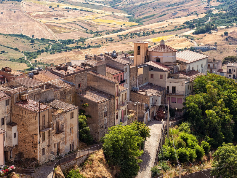 Los entornos rurales cada vez están menos poblados