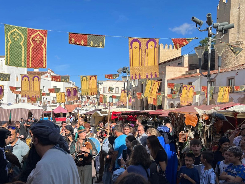 Mercado árabe en la Plaza Alta