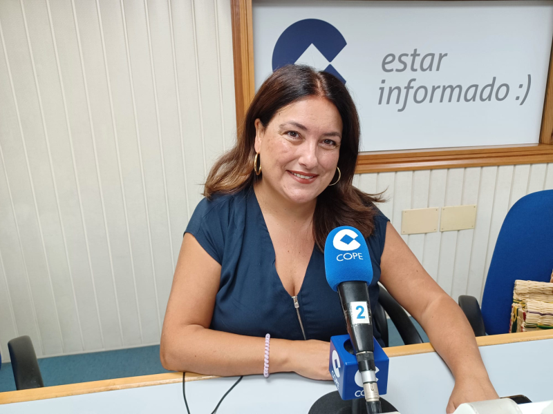 Marta Cerdido Pintos en los estudios de COPE  Ferrol