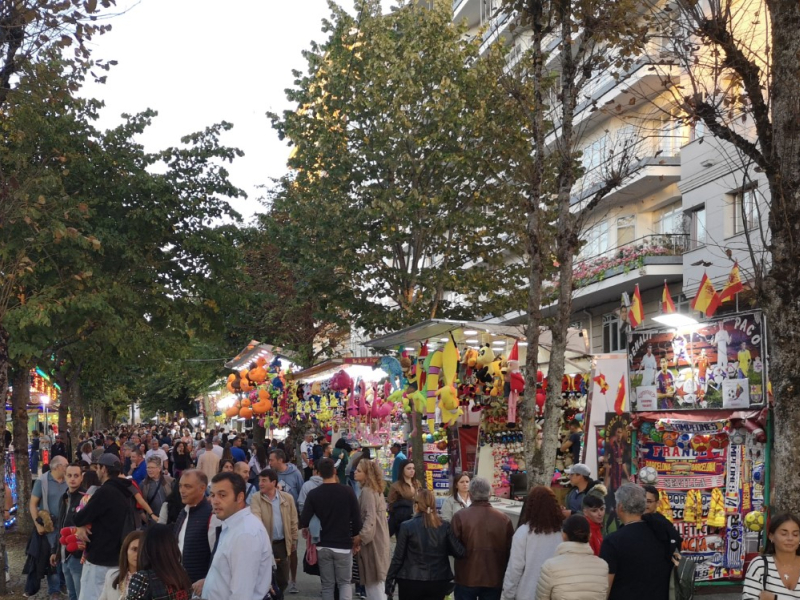 El ferial de San Froilán abarrotado de gente