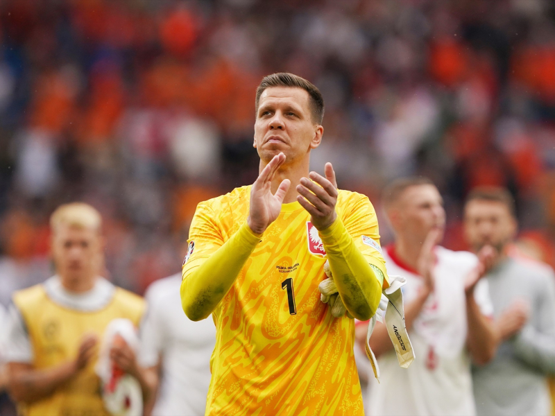 El portero polaco Wojciech Szczesny durante el partido de fútbol del Grupo D de la UEFA EURO 2024 entre Polonia y Holanda