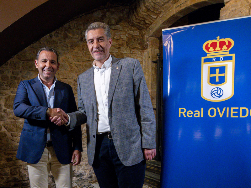 Javi Calleja y Martín Peláez en la presentación del técnico