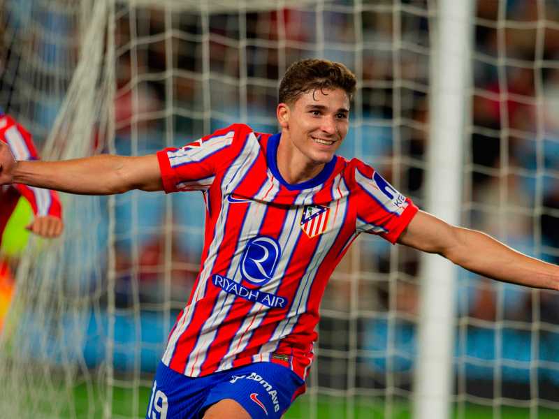 Julián Álvarez celebra el gol marcado frente al Celta de Vigo en Balaídos