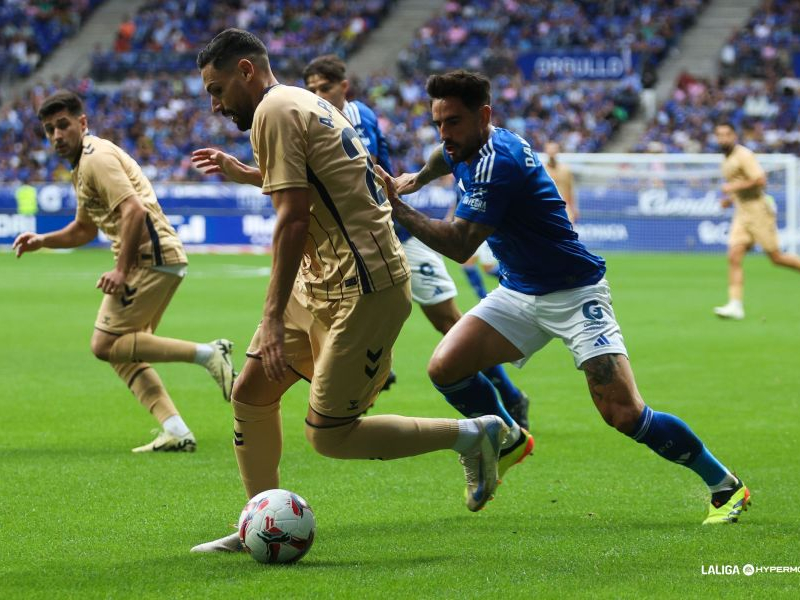 Oviedo y Eibar se volvieron a ver las caras tras el playoff de la pasada temporada.