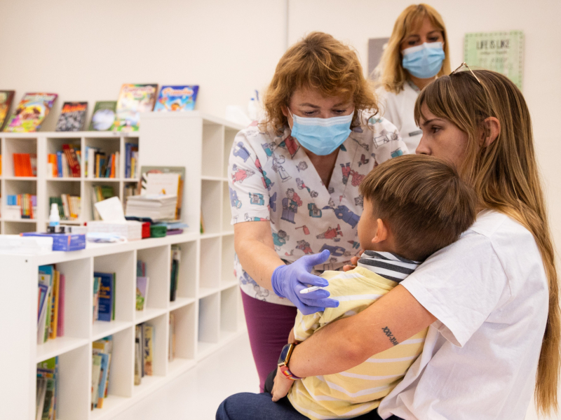 Vacunación escolar desde el CEIP Benimàmet