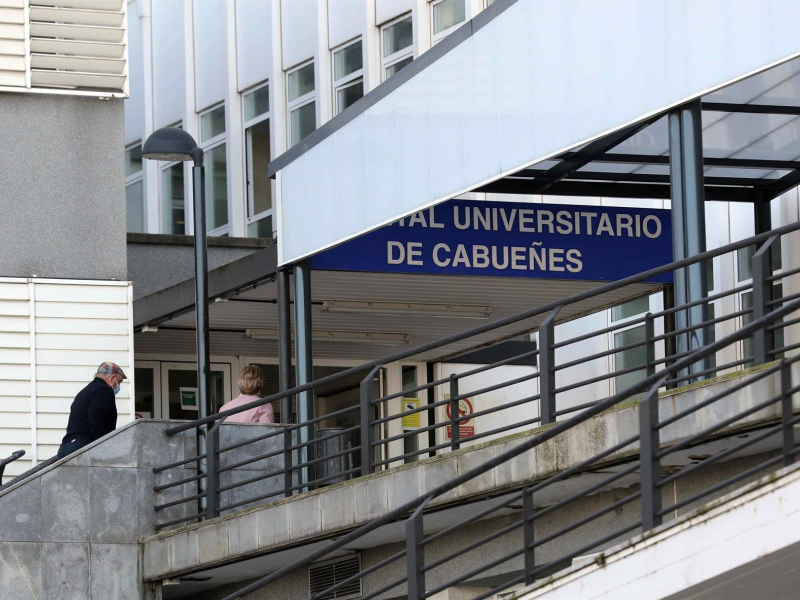 Entrada del hospital de Cabueñes, en Gijón