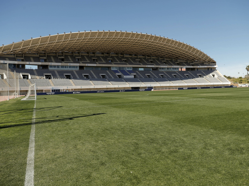 El estadio de Atletismo Ciudad de Málaga tiene capacidad para 7562 aficionados