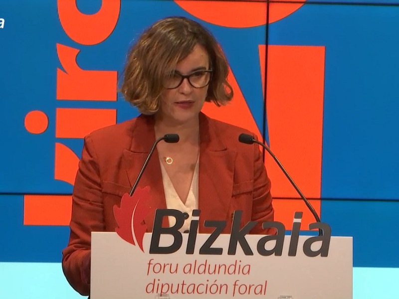 Elixabete Etxanobe, diputada general de Bizkaia