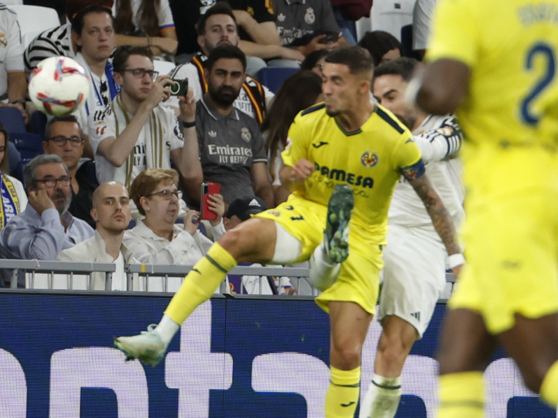 Acción de Dani Carvajal y Yeremi Pino