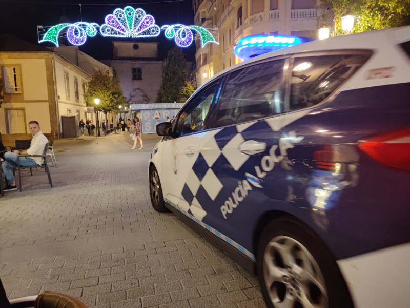 Coche de Policía en San Froilán