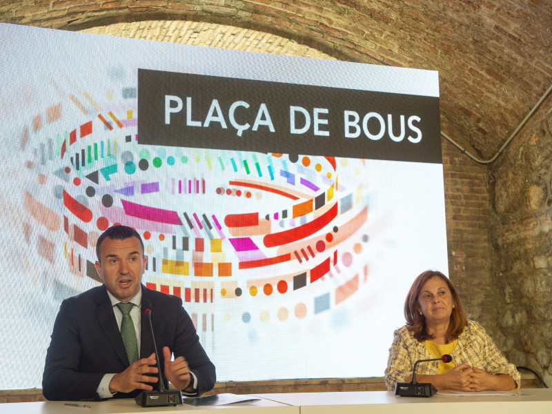 Vicent Mompó y Reme Mazzolari durante la rueda de prensa