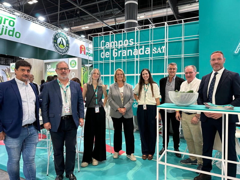 La alcaldesa de Motril muestra su apoyo una vez mas a los agricultores en Fruit Attraction